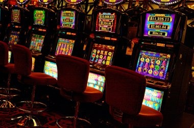 botakqq Paito Harian daily results dashboard showing football, live dealer, and slots outcomes